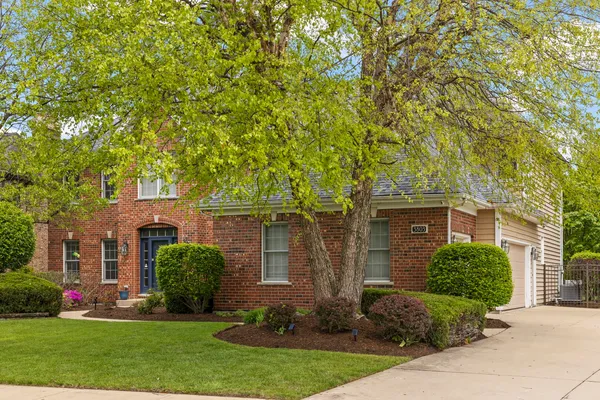 $1,050,000 | 3803 Royal Portrush Drive, Naperville, IL 60564
