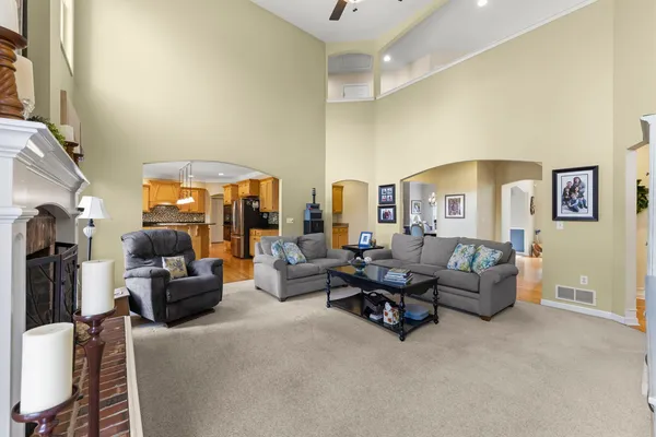 $1,050,000 | 3803 Royal Portrush Drive, Naperville, IL 60564