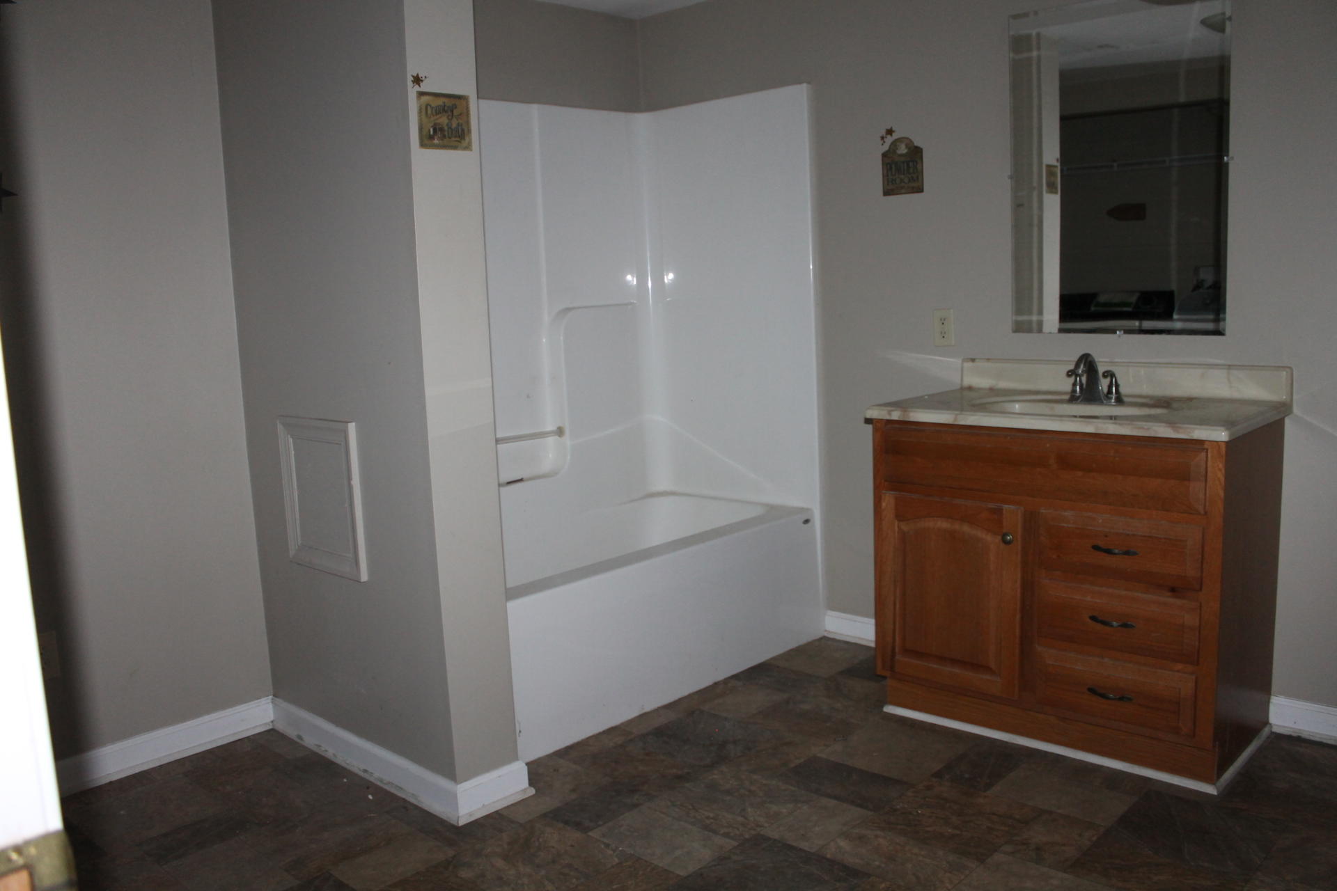 2670 River Road Millboro, VA 24460 - Photo 7 of 11 IMG_2948