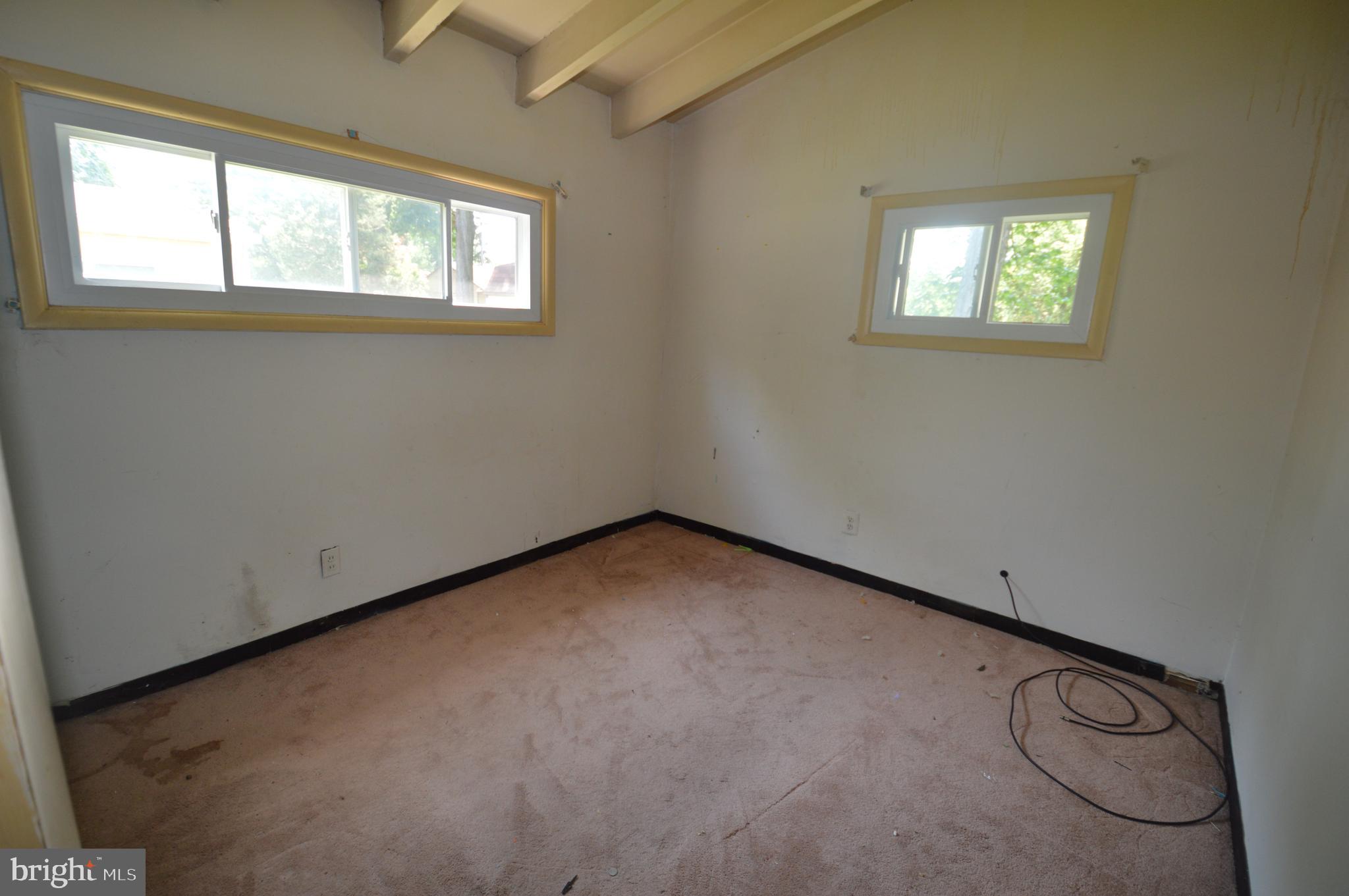 113 County Avenue Maple Shade, NJ 08052 - Photo 11 of 12 an empty room with windows