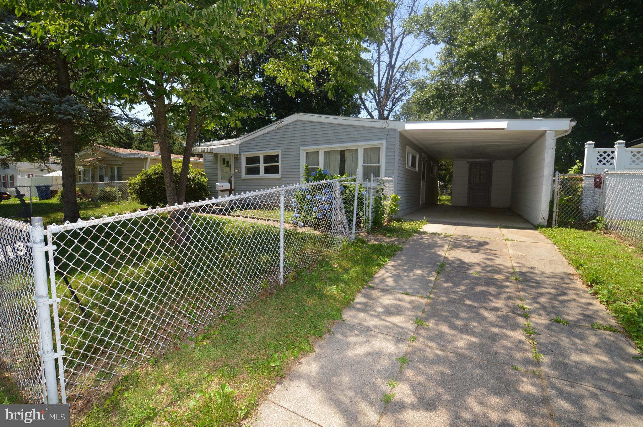 113 County Avenue Maple Shade, NJ 08052 - Photo 2 of 12 a front view of a house with garden
