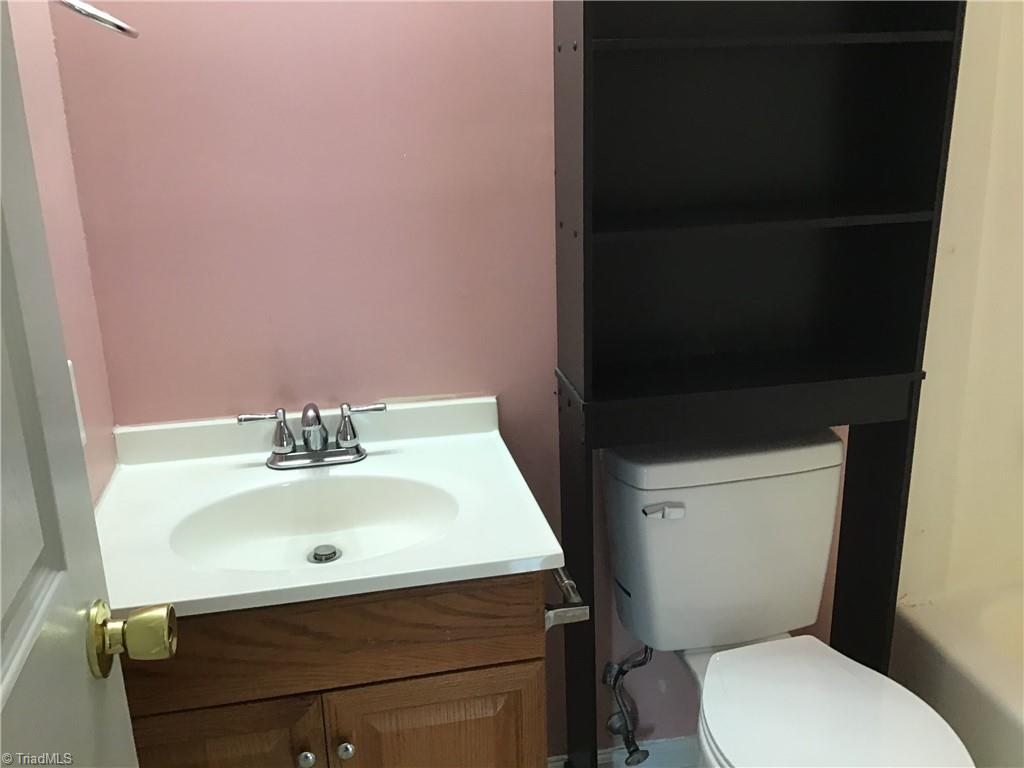 414 Red Barn Road Lexington, NC 27292 - Photo 15 of 26 Gallery Image 15