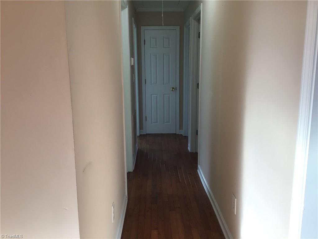 414 Red Barn Road Lexington, NC 27292 - Photo 18 of 26 hall