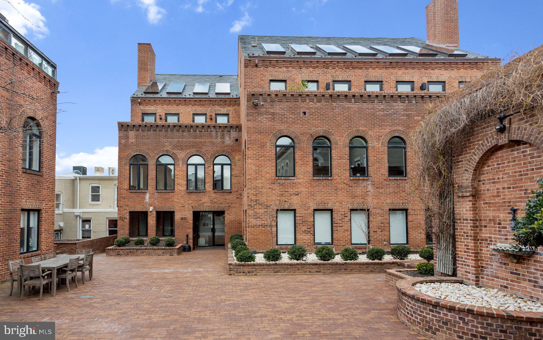 Welcome to Hamilton Court