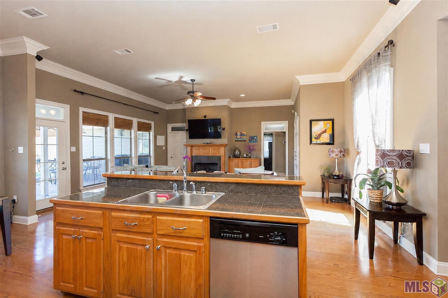 10743 Hillbrook Avenue Baton Rouge, LA 70810 - Photo 13 of 27