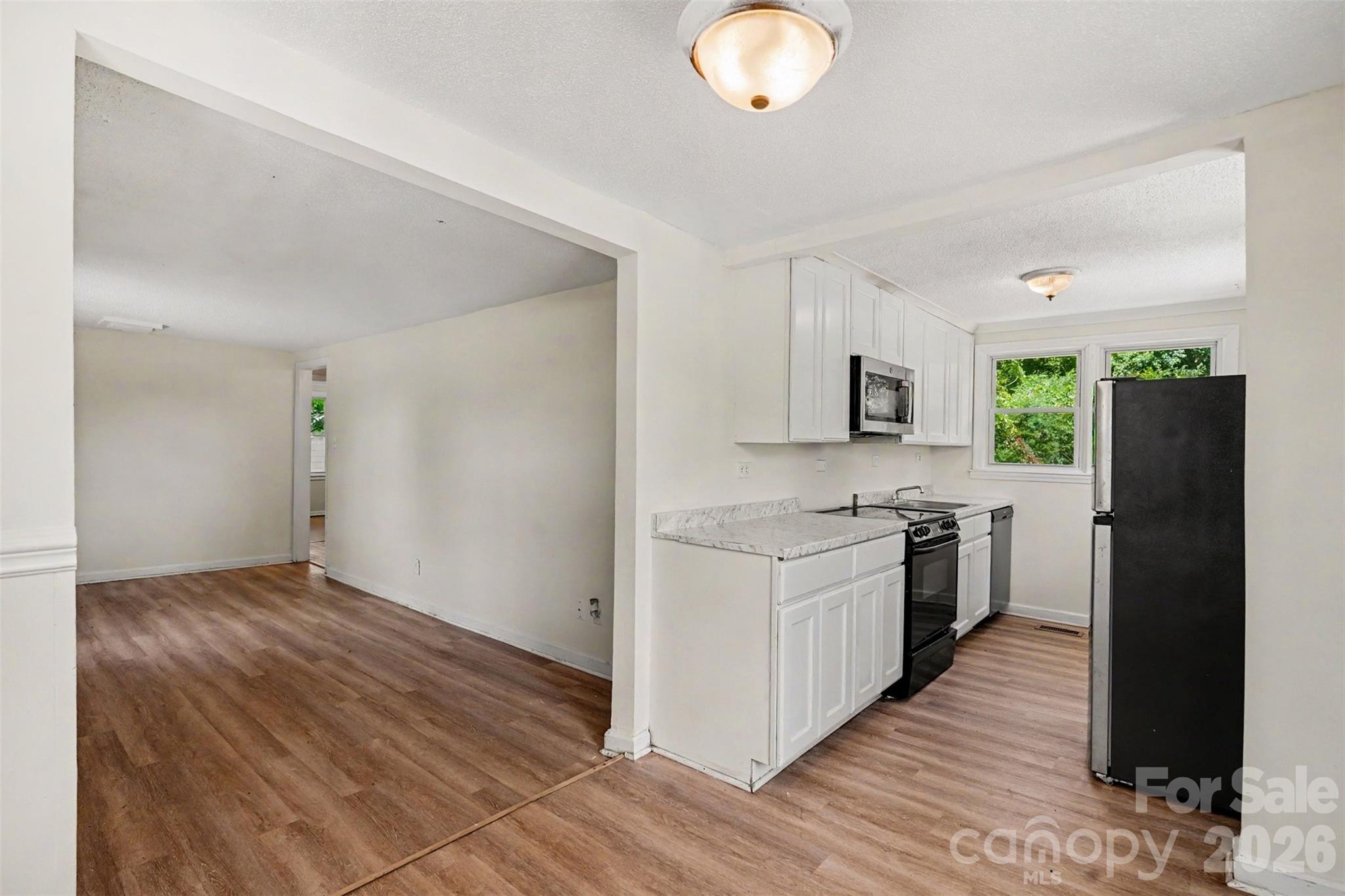 8232 Starnes Randall Road Charlotte, NC 28215 - Photo 12 of 28 Gallery Image 12