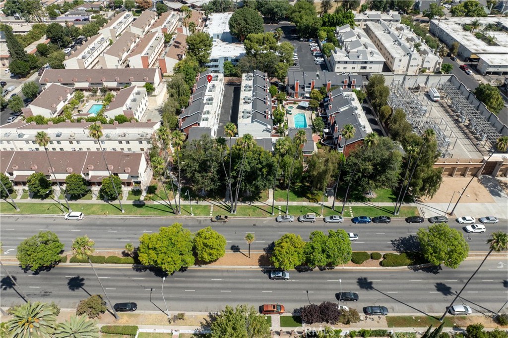 19431 Sherman Way, Unit 24 Reseda, CA 91335 - Photo 21 of 26 an aerial view of a city with houses