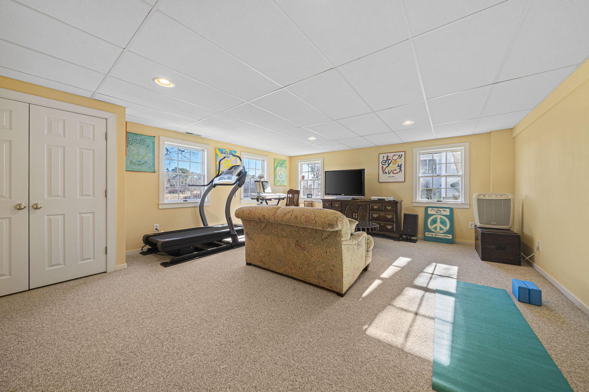 46 Lookout Road Yarmouth Port, MA 02675 - Photo 45 of 49 a bedroom with furniture and a rug