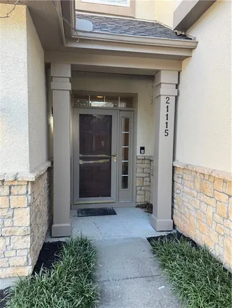 $325,000 | 21115 West 118th Terrace, Olathe, KS 66061