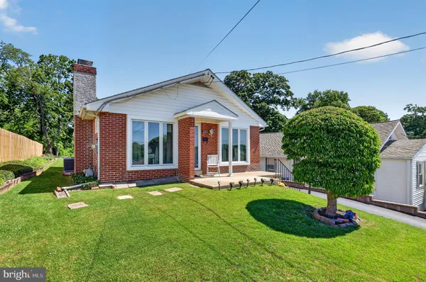 $425,000 | 2521 Franklin Avenue, Broomall, PA 19008