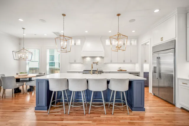 $1,795,000 | 319 East 26th Street, Houston, TX 77008