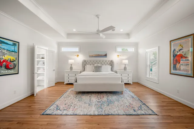 $1,795,000 | 319 East 26th Street, Houston, TX 77008