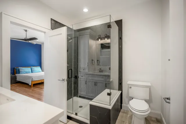 $1,795,000 | 319 East 26th Street, Houston, TX 77008