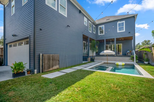 $1,795,000 | 319 East 26th Street, Houston, TX 77008