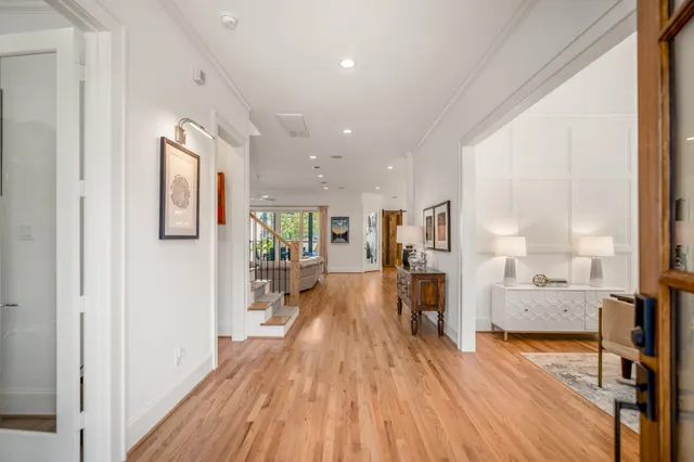 $1,795,000 | 319 East 26th Street, Houston, TX 77008