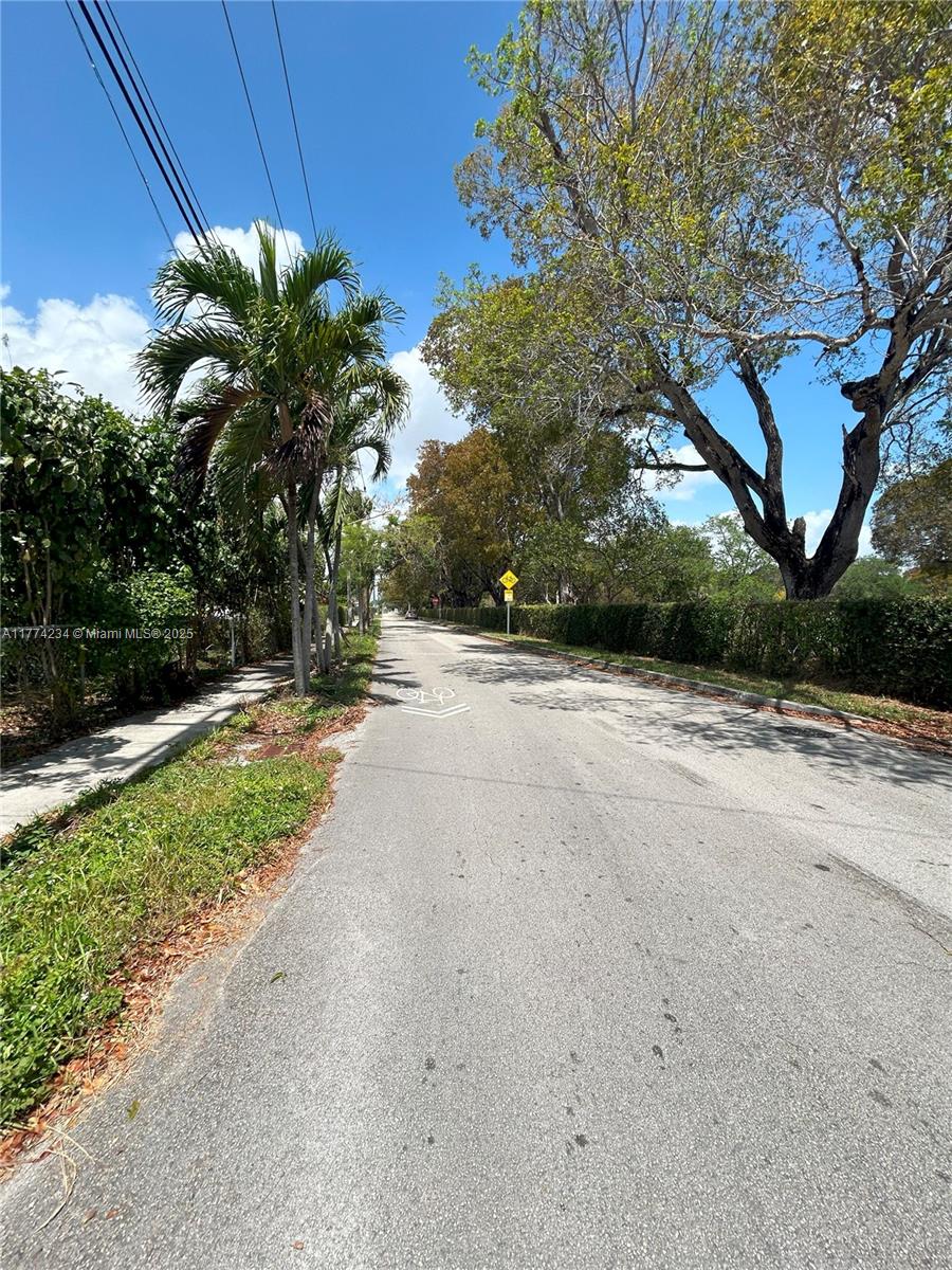 3401 Southwest 14th Street Miami, FL 33145 - Photo 8 of 20 Gallery Image 8