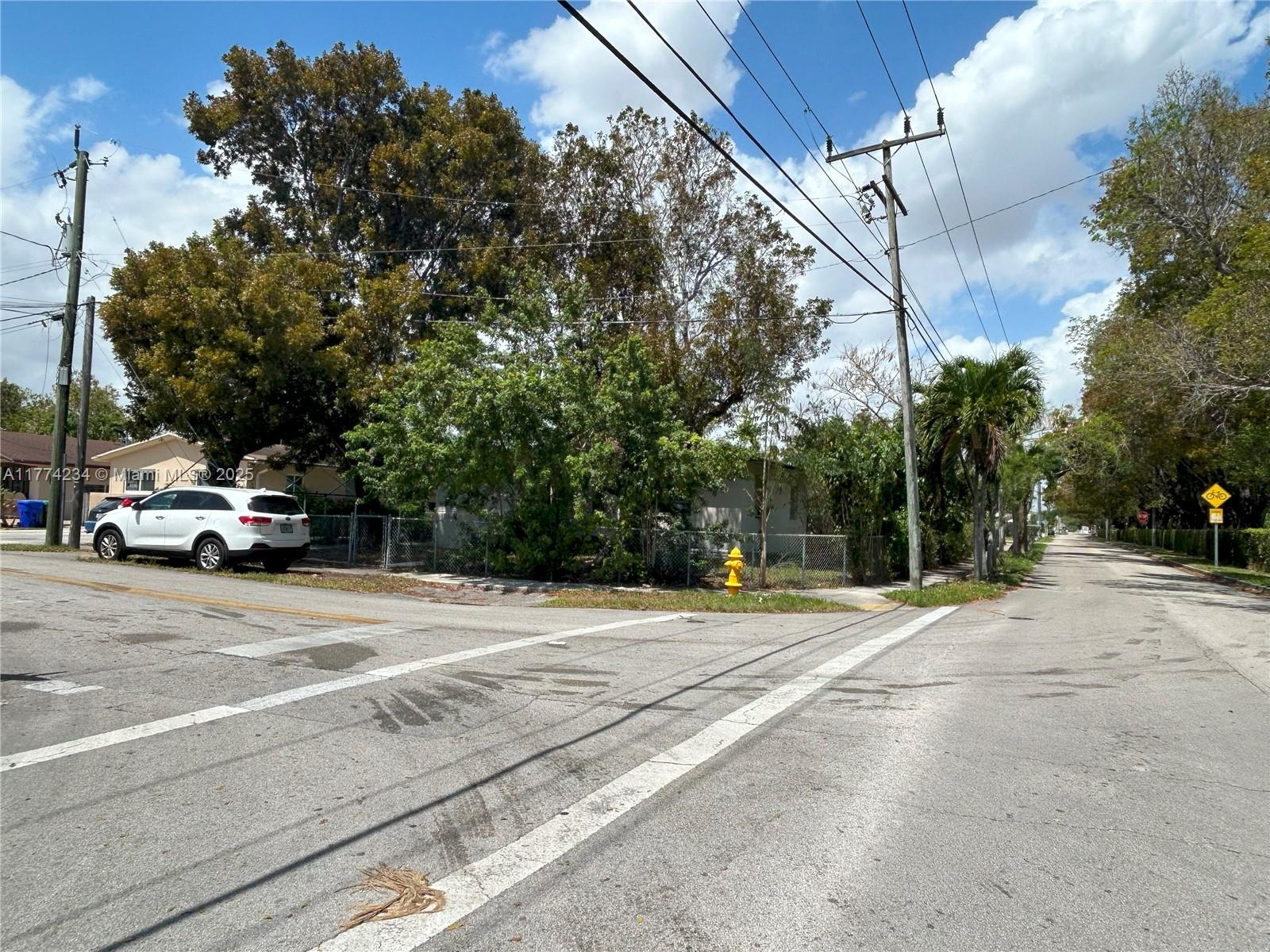 3401 Southwest 14th Street Miami, FL 33145 - Photo 10 of 20 Gallery Image 10