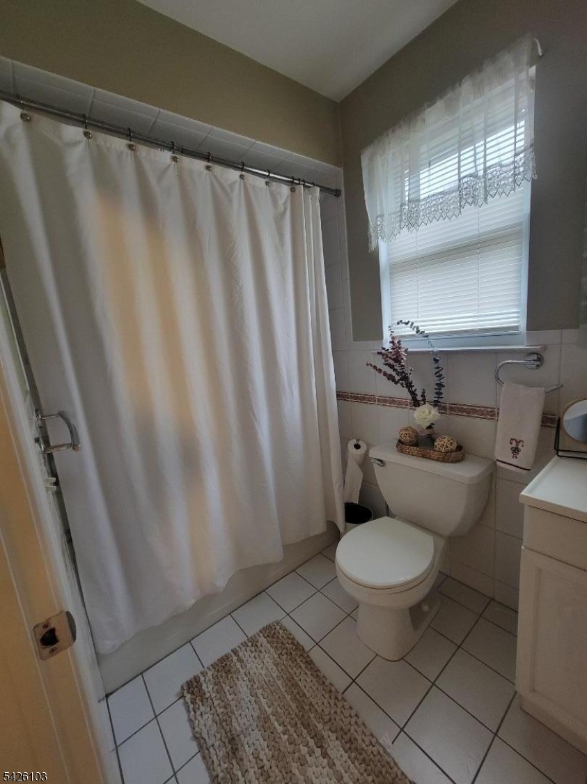 941 Emma Street Elizabeth, NJ 07201 - Photo 16 of 18