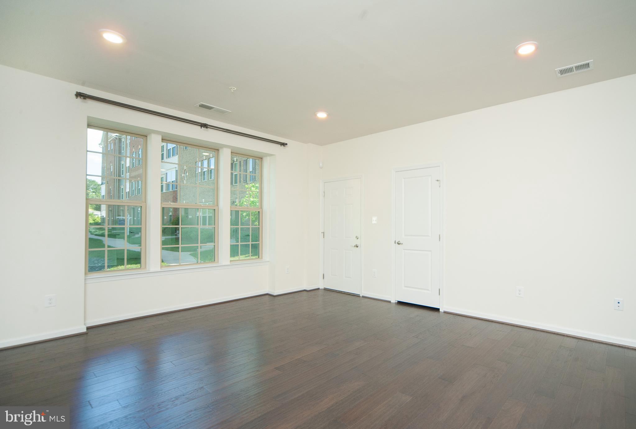 8005 Orchard Grove Road Odenton, MD 21113 - Photo 4 of 23 Gallery Image 4
