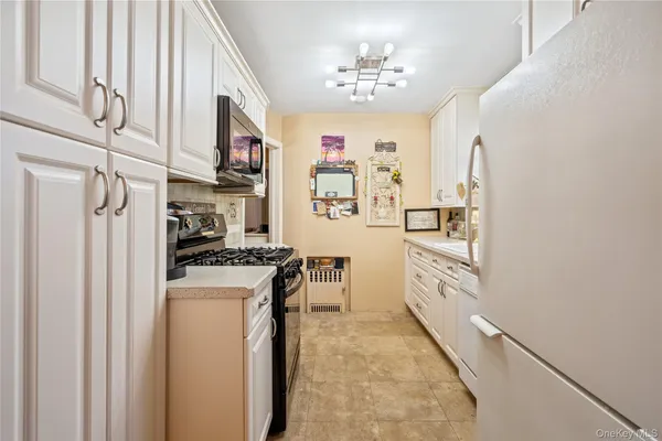 $850,000 | 126 Oakland Avenue, West Hempstead, NY 11552