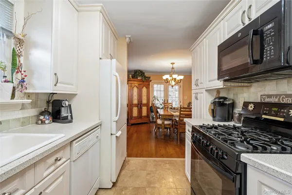 $850,000 | 126 Oakland Avenue, West Hempstead, NY 11552