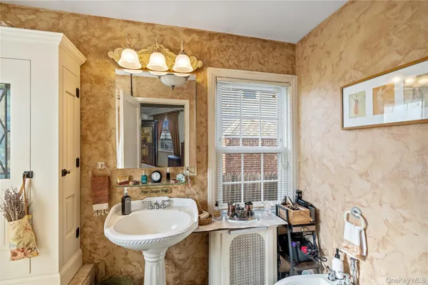 $850,000 | 126 Oakland Avenue, West Hempstead, NY 11552