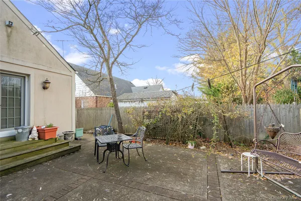 $850,000 | 126 Oakland Avenue, West Hempstead, NY 11552