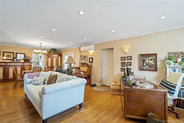 $850,000 | 126 Oakland Avenue, West Hempstead, NY 11552