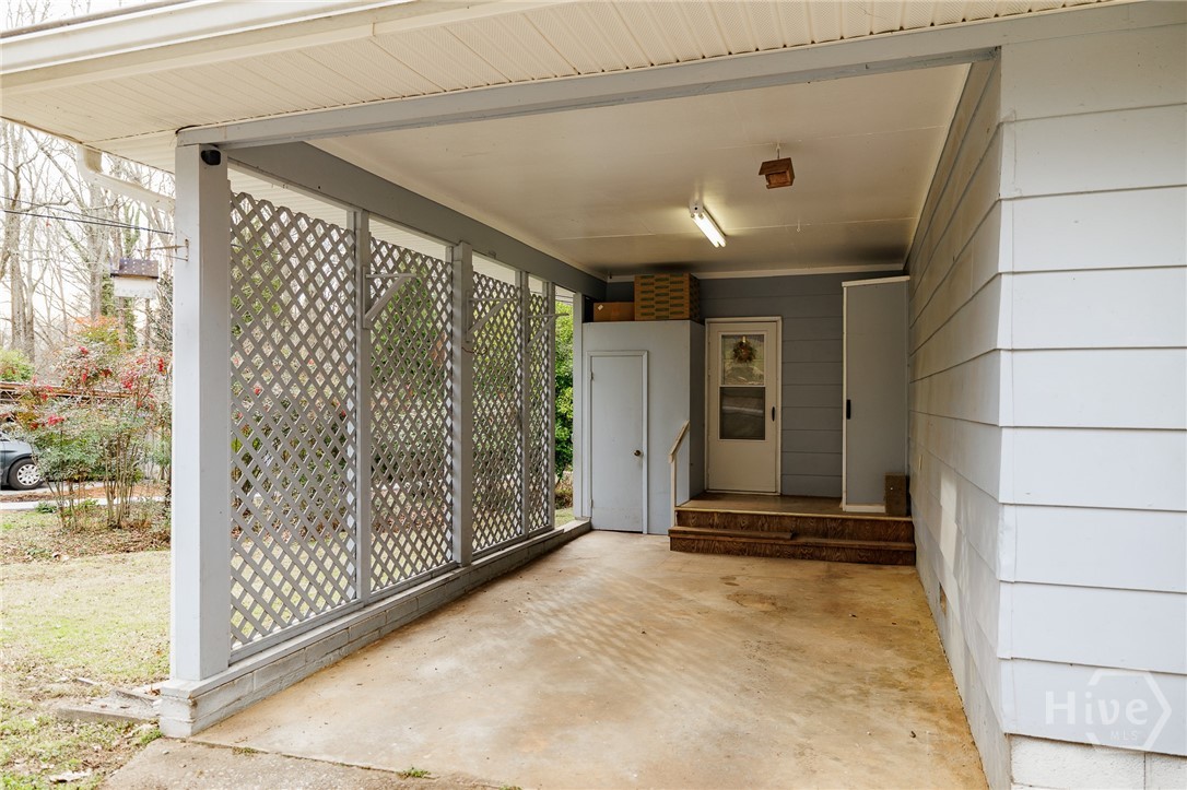 325 Edgewood Drive Athens, GA 30606 - Photo 9 of 42