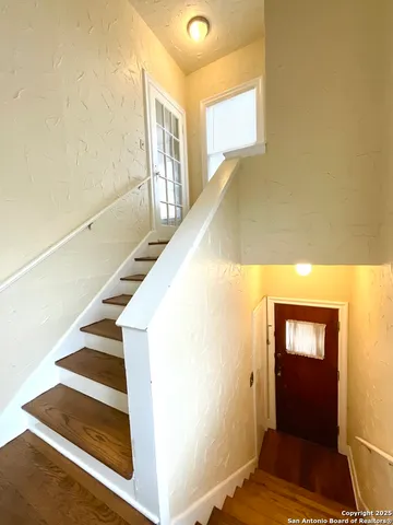 $950 | 1645 West Mulberry Avenue, San Antonio, TX 78201