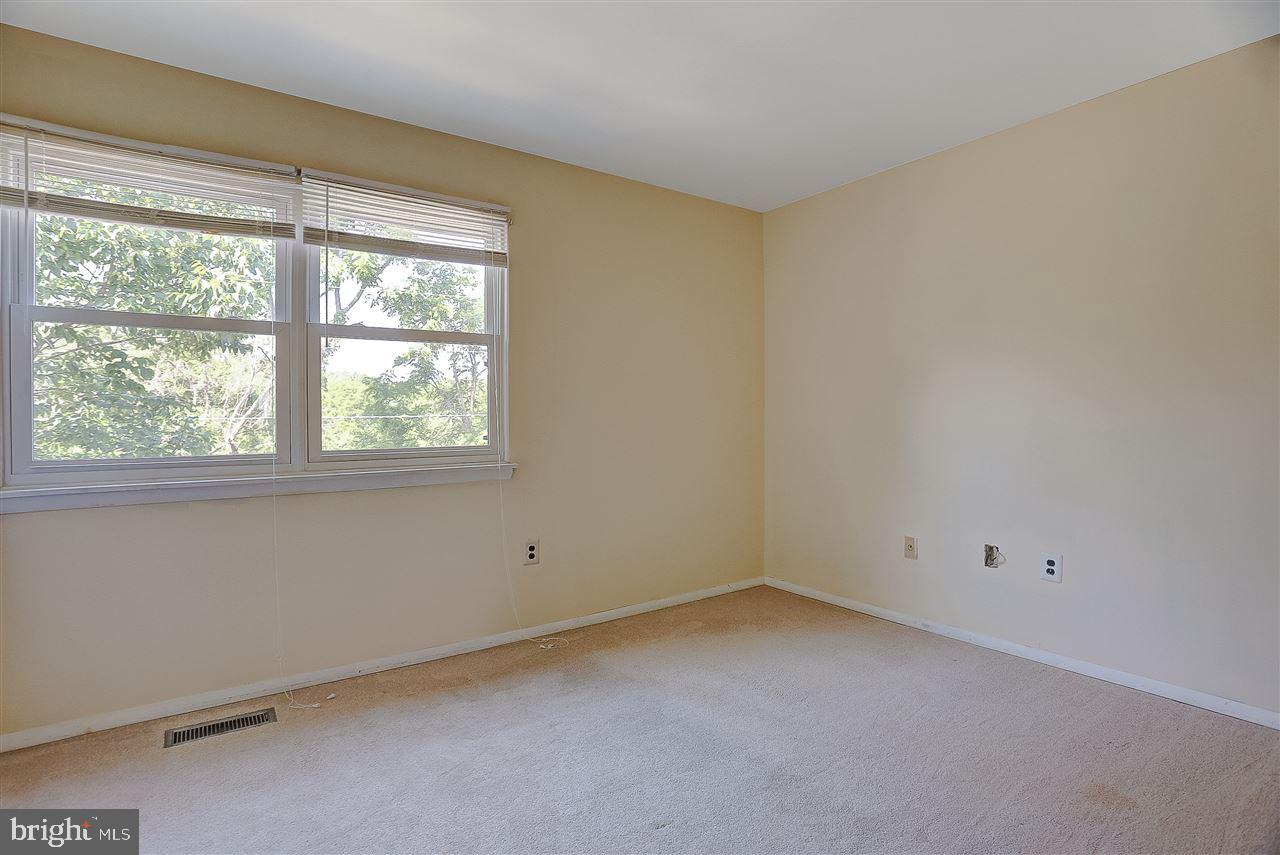 628 Lopax Road Harrisburg, PA 17112 - Photo 12 of 24 Gallery Image 12