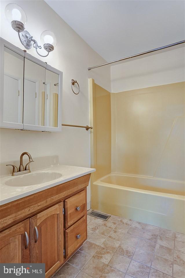 628 Lopax Road Harrisburg, PA 17112 - Photo 14 of 24 Gallery Image 14