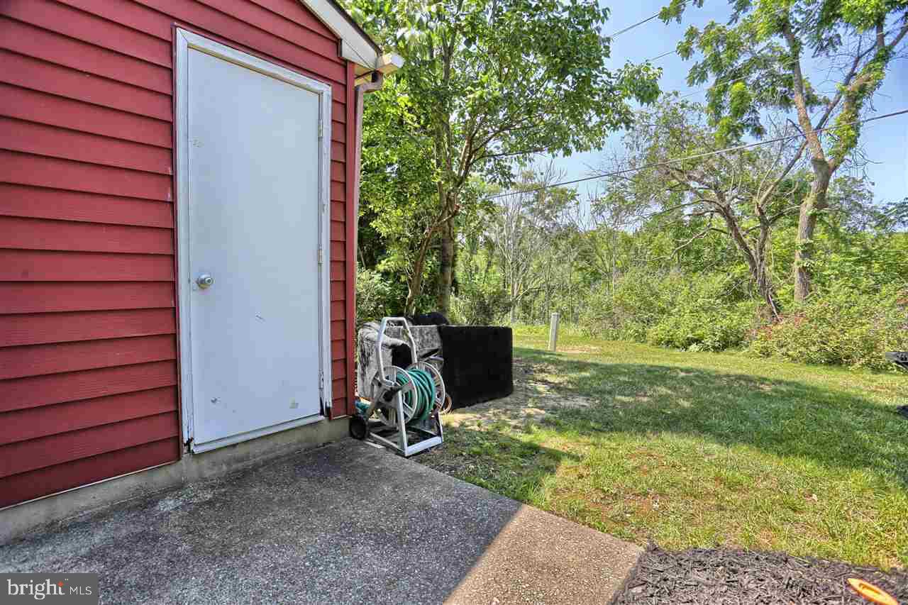 628 Lopax Road Harrisburg, PA 17112 - Photo 19 of 24 Gallery Image 19