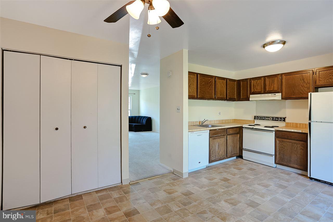 628 Lopax Road Harrisburg, PA 17112 - Photo 5 of 24 Gallery Image 5