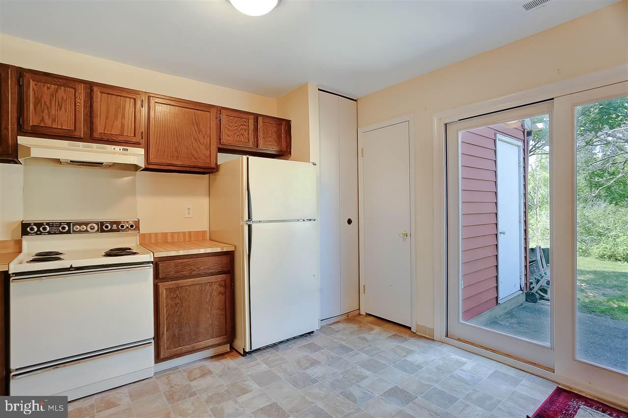 628 Lopax Road Harrisburg, PA 17112 - Photo 7 of 24 Gallery Image 7