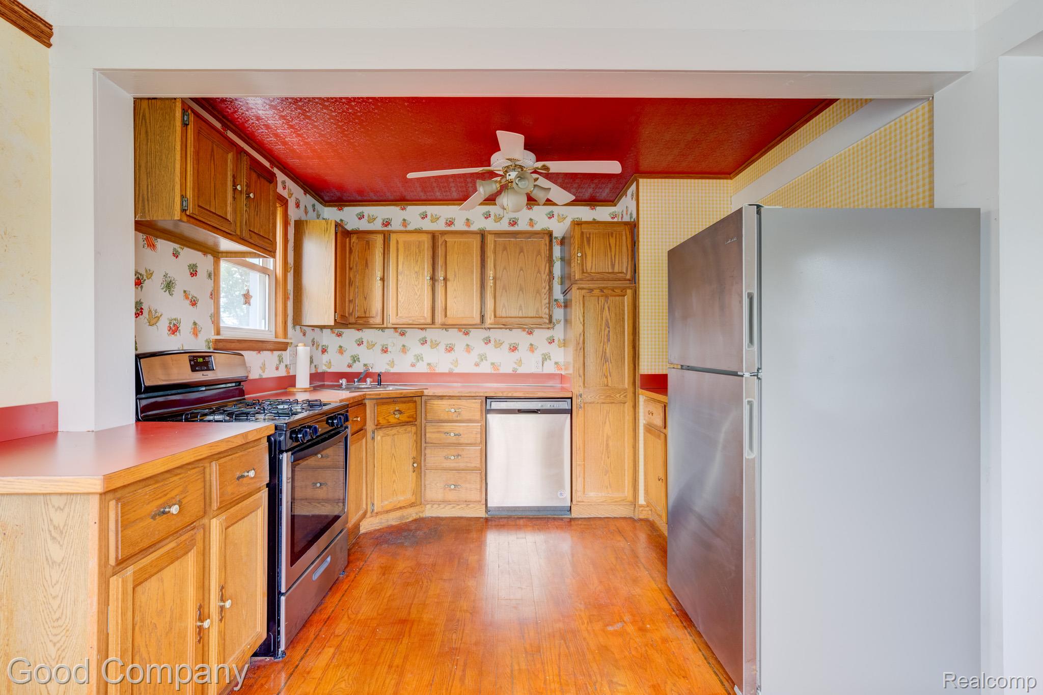 1355 Harvard Road Berkley, MI 48072 - Photo 10 of 42 1355 Harvard Ave.-10.jpg