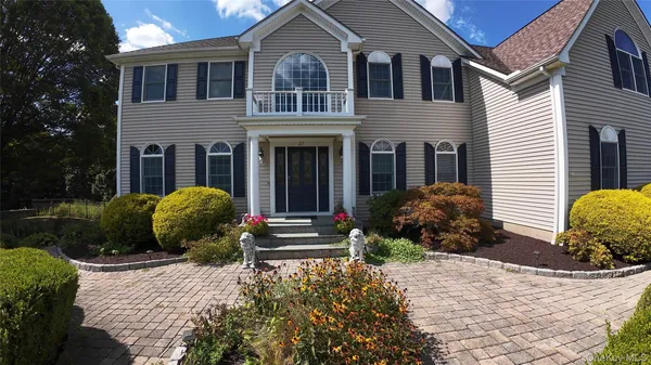 $1,300,000 | 27 Kaitlin Drive, Mahopac, NY 10541