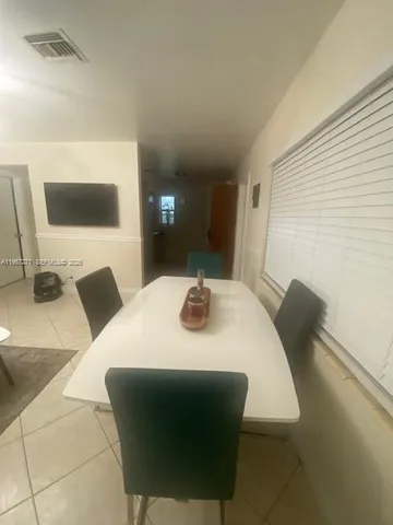 $3,000 | North Andrews Terrace, Oakland Park, FL 33334