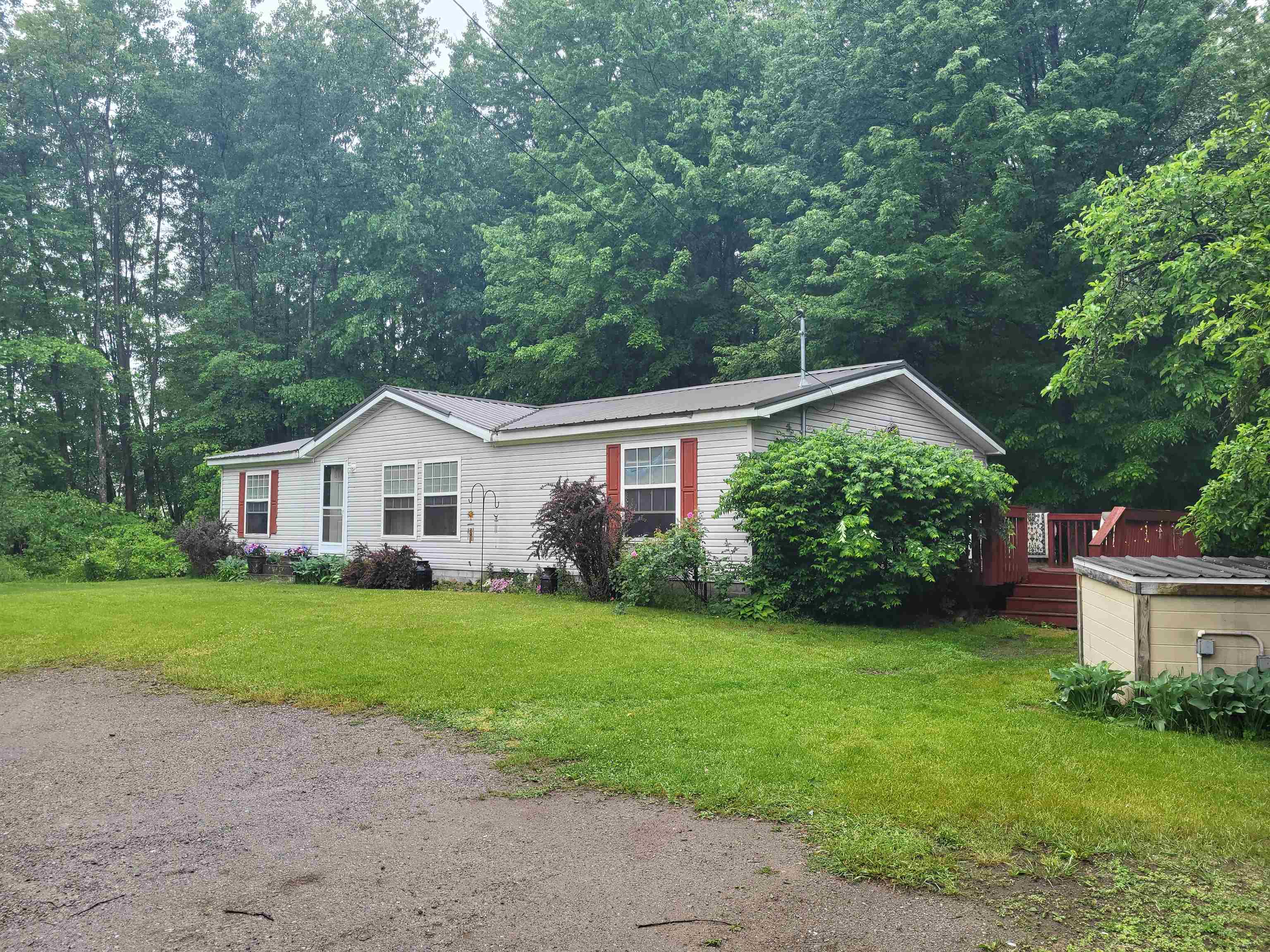 3958 Jones Road Beaverton, MI 48612 - Photo 1 of 30