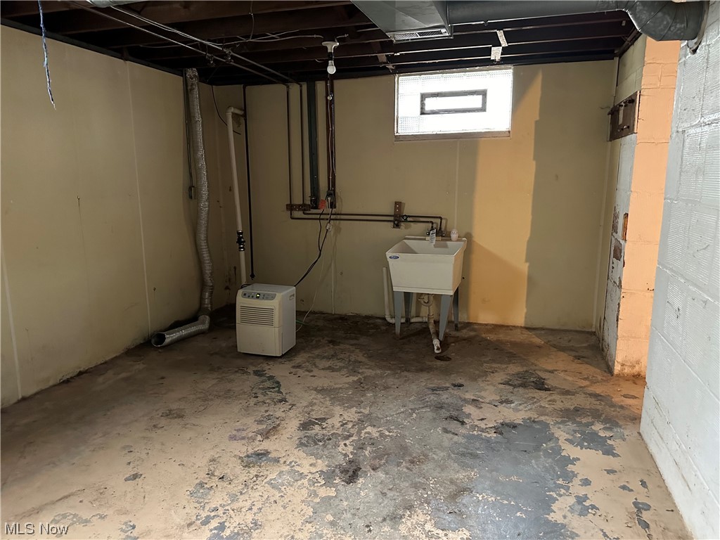 176 East Wilbeth Road Akron, OH 44301 - Photo 17 of 17 Basement featuring sink