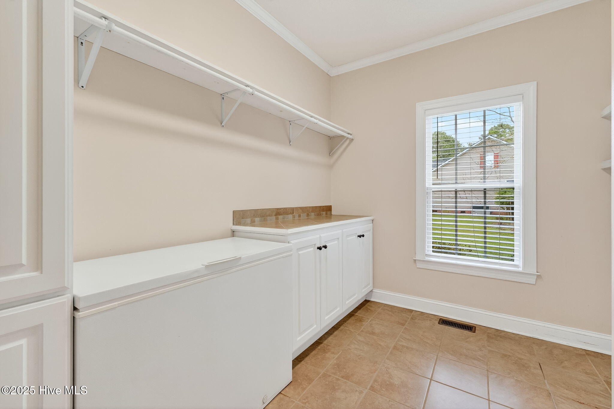 107 West Raintree Lane Goldsboro, NC 27534 - Photo 11 of 55 Laundry room