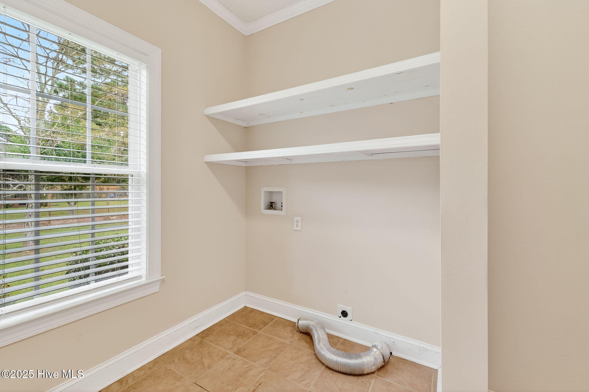 107 West Raintree Lane Goldsboro, NC 27534 - Photo 12 of 55 Laundry room