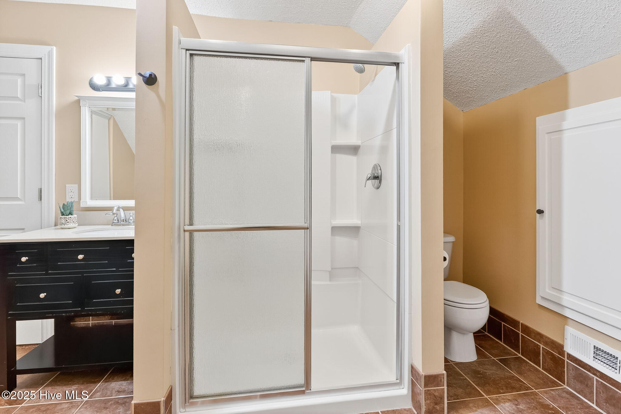 107 West Raintree Lane Goldsboro, NC 27534 - Photo 48 of 55 Upstairs Bathroom