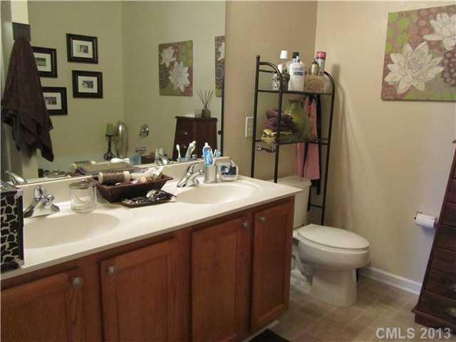 1408 River Run Road Lowell, NC 28098 - Photo 14 of 16 Gallery Image 14