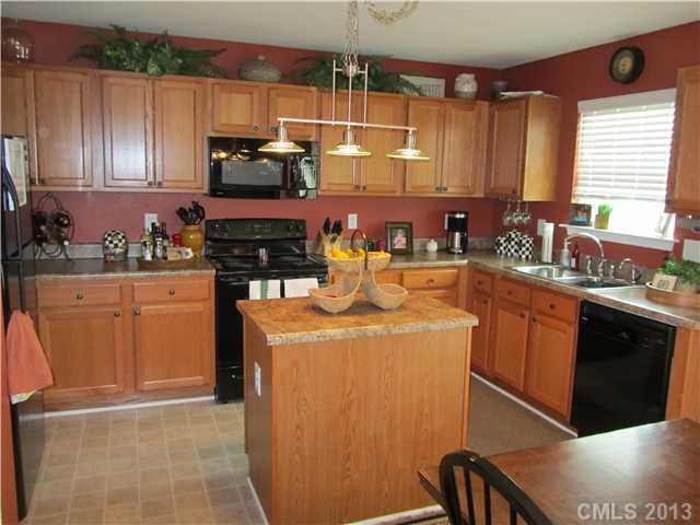 1408 River Run Road Lowell, NC 28098 - Photo 7 of 16 Gallery Image 7