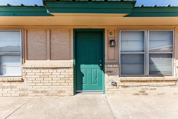 $750 | 5722 Brownfield Drive, Unit C, Lubbock, TX 79414