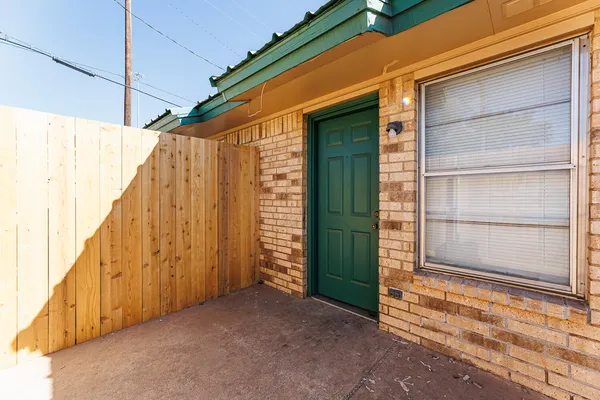 $750 | 5722 Brownfield Drive, Unit C, Lubbock, TX 79414