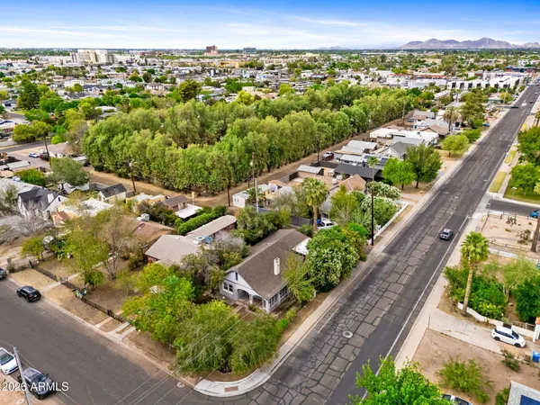 $440,000 | 1132 East Weldon Avenue, Phoenix, AZ 85014