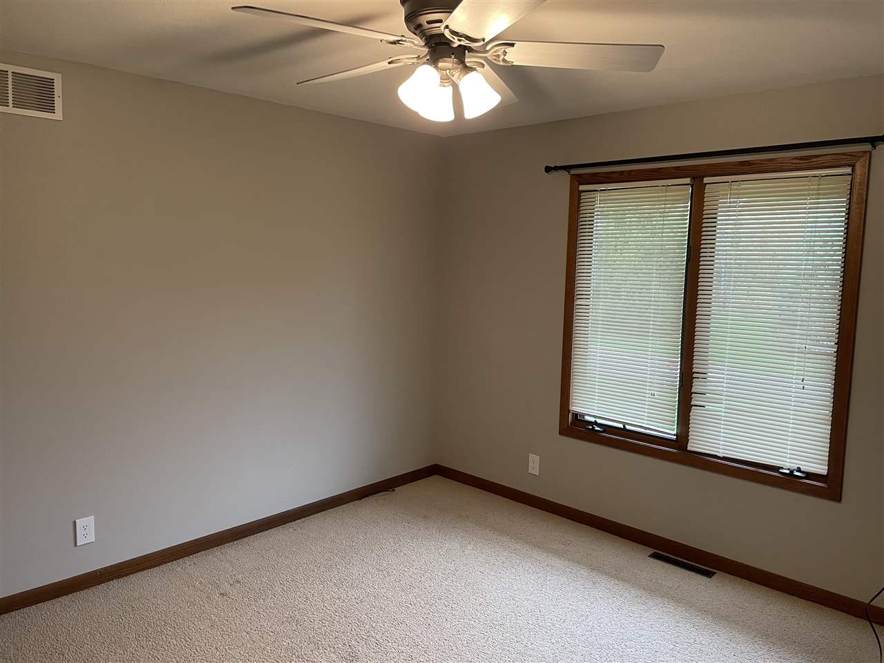 639 Highfield Road Belvidere, IL 61008 - Photo 19 of 32 Gallery Image 19