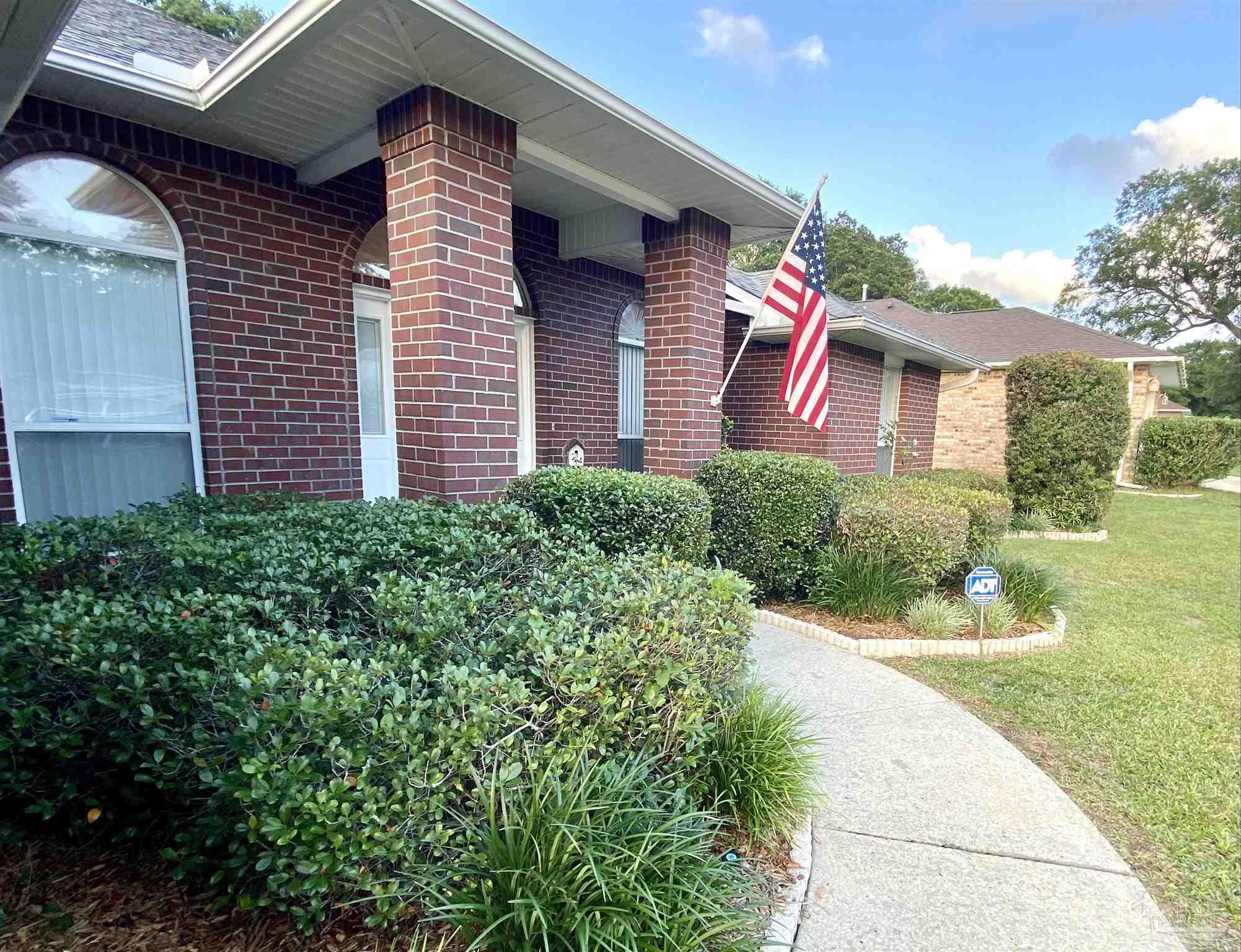 6968 Raburn Road Pensacola, FL 32526 - Photo 4 of 38 Gallery Image 4